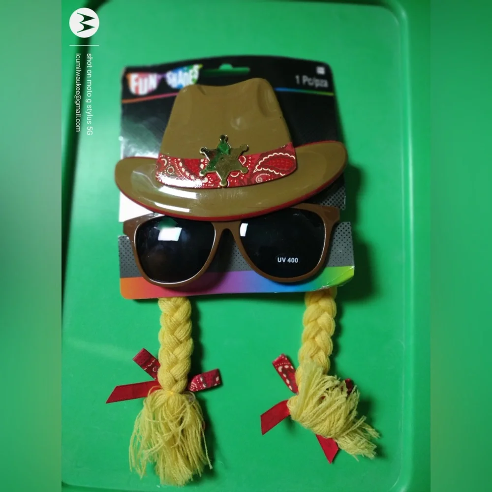 Fun Cowboy Hat and Sunglasses Costume